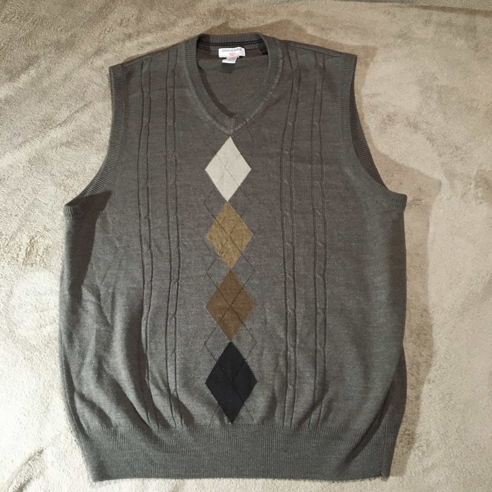 DOCKERS PREPPY V NECK SWEATER VEST SIZE XL
